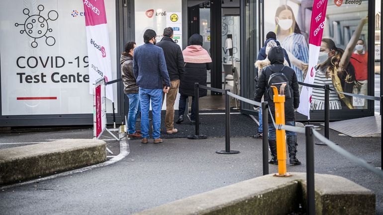 Coronavirus en Belgique : le double test sera obligatoire pour les contacts à haut risque à partir du 25 janvier