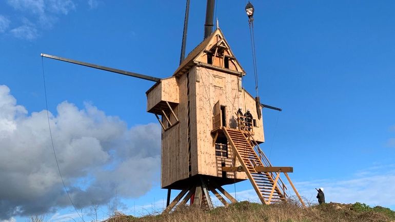 Journée historique à Thimougies : le village a retrouvé son moulin à vent