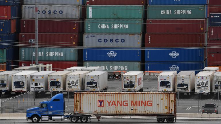 Guerre commerciale USA-Chine : la Chine réplique et relève ses tarifs douaniers sur des produits américains