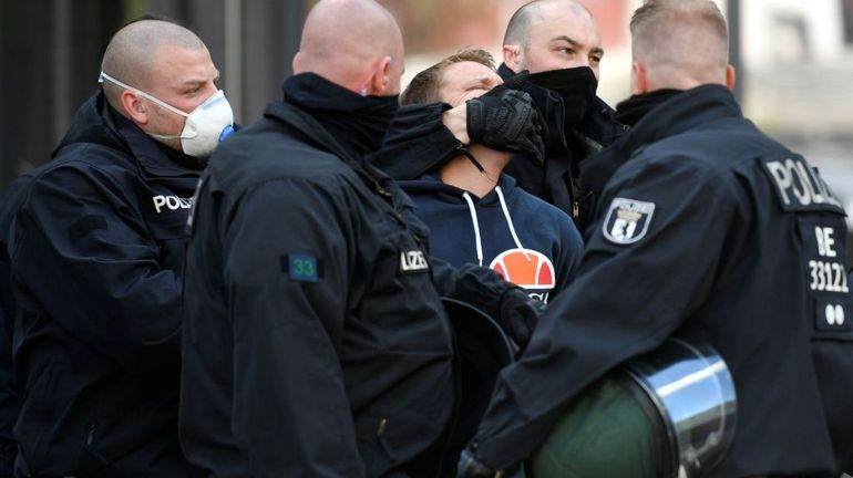 Coronavirus en Allemagne : un 1er mai anti-confinement sous étroite surveillance policière