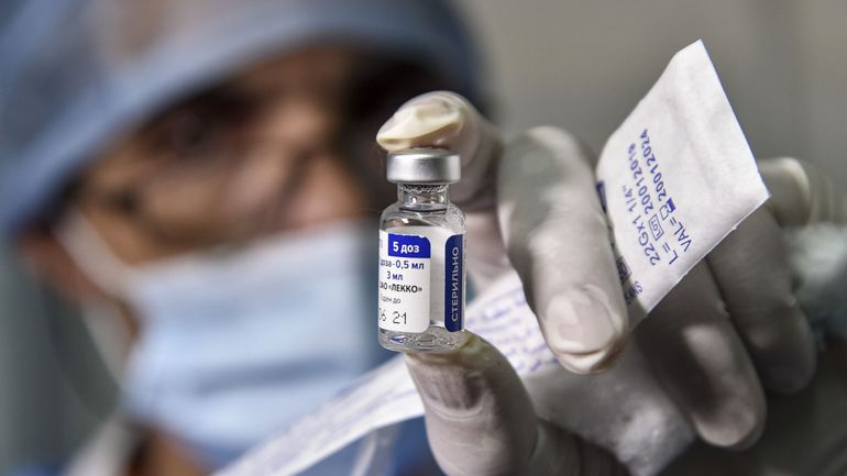 Vaccination en Europe : l'Autriche envisage de produire le Spoutnik V en cas d'autorisation