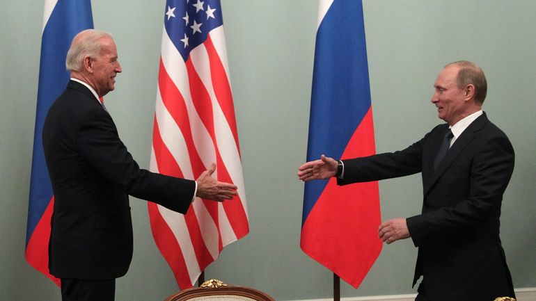 Joe Biden a proposé à Vladimir Poutine un sommet dans 