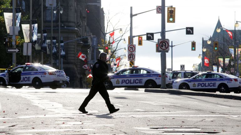 Canada: un homme armé tue plus de 16 personne lors de la pire tuerie du pays