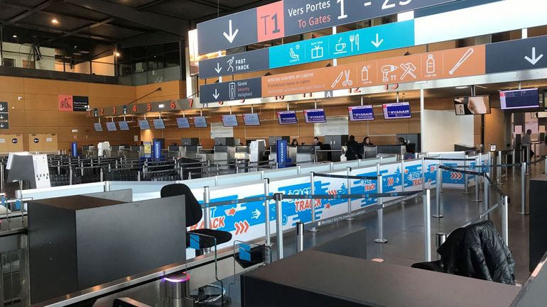 Aéroport fermé : partir avant d'être bloqués en Belgique