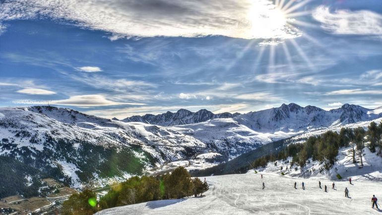 Coronavirus : Andorre procède à un dépistage massif pour sauver la saison de ski