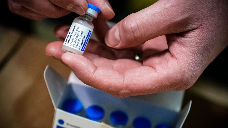 Vaccin de Johnson & Johnson : il ne sera pas administré pour l'instant en Belgique