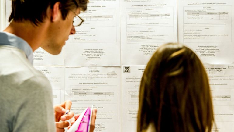Les autorités doivent envisager des emplois pour les peu qualifiés