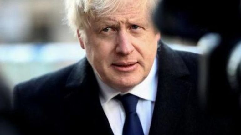 Critiqué, Boris Johnson promet d'augmenter 
