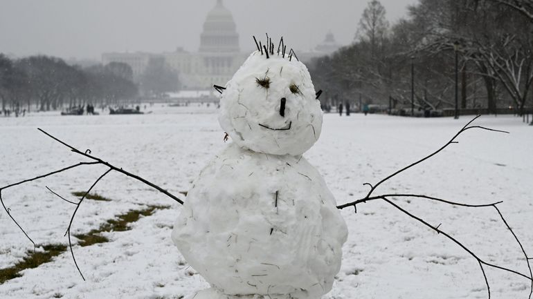 Etats-Unis: forte tempête de neige attendue au Nord-Est, Washington sous la neige