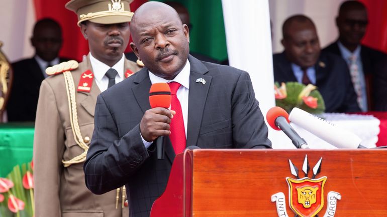 Burundi: un parachute en or massif pour le futur ex-président Nkurunziza