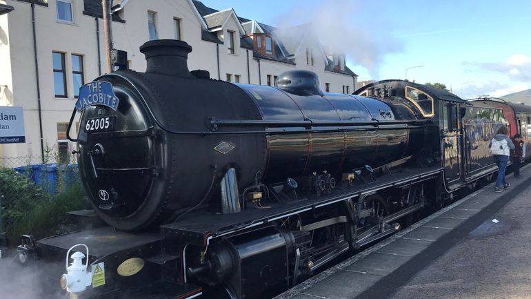 En Écosse, le Jacobit Train vous emmène dans le monde d'Harry Potter