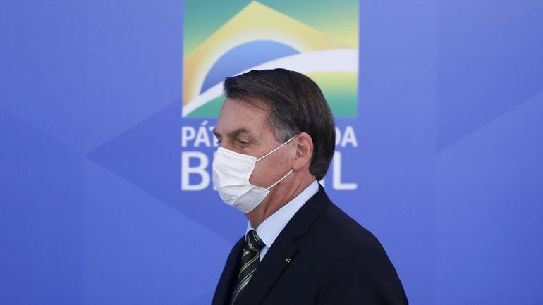 Bolsonaro demande aux Brésiliens d'affronter le coronavirus 