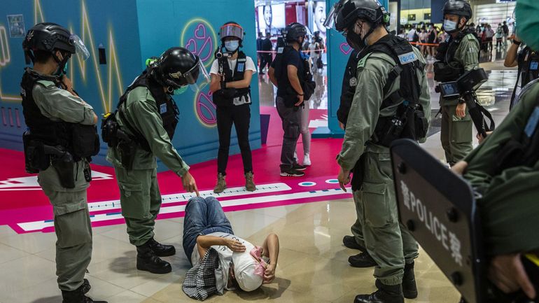 Hong Kong : livres, slogans, Internet,& vers une criminalisation de l'expression de l'opinion ?