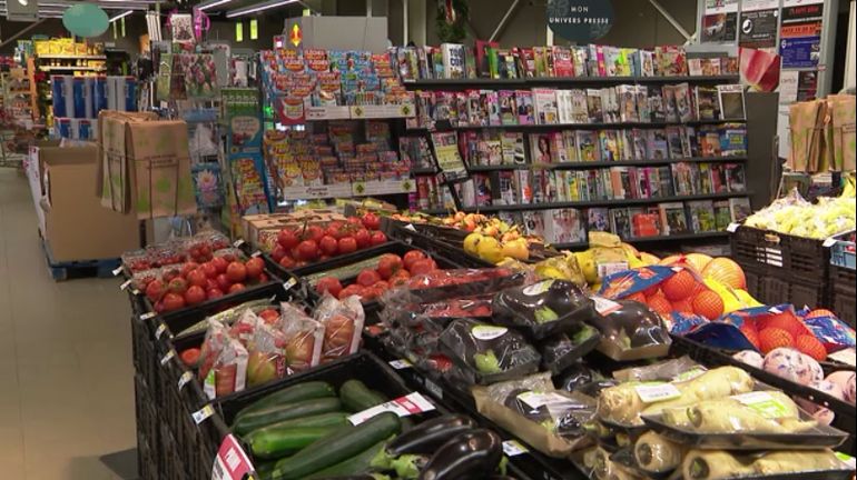 Scandale dans la grande distribution : des franchisés obligés de vendre à perte, avec des dettes de parfois plusieurs millions d'euros