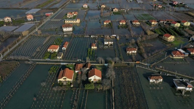 Des pluies diluviennes provoquent des inondations en Albanie et au Kosovo