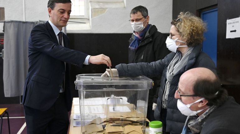 France: participation en baisse aux élections municipales, l'effet coronavirus ?
