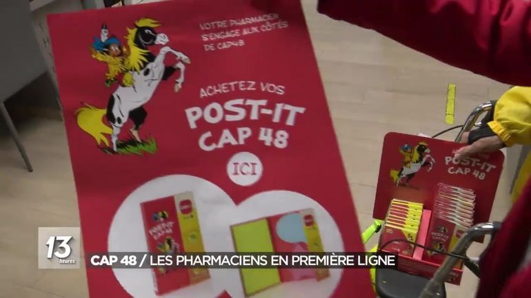 CAP48 : bénévoles et pharmaciens travaillent main dans la main pour la vente des Post-it