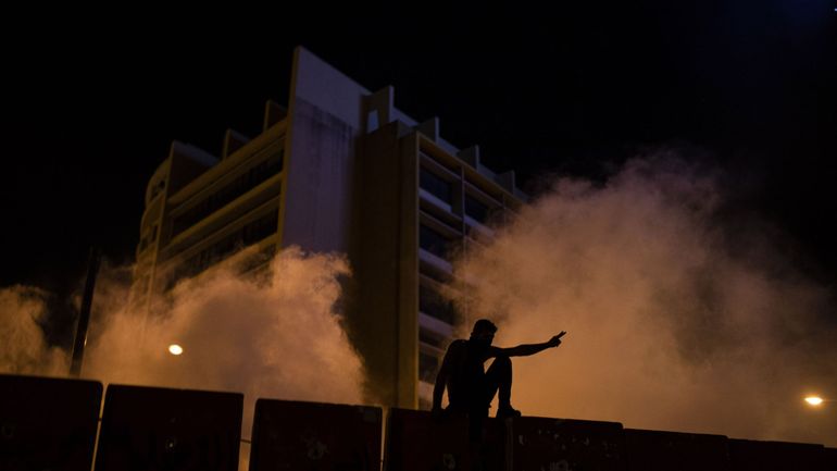Explosions à Beyrouth : des gaz lacrymogènes pour disperser des manifestants anti-gouvernementaux