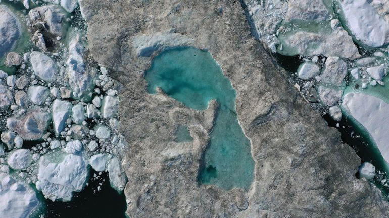 Réchauffement climatique : la fonte de la calotte glacière du Groenland aurait atteint le point de non-retour, vrai ou faux?
