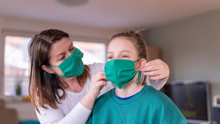 Les communes wallonnes fourniront au minimum un masque par habitant