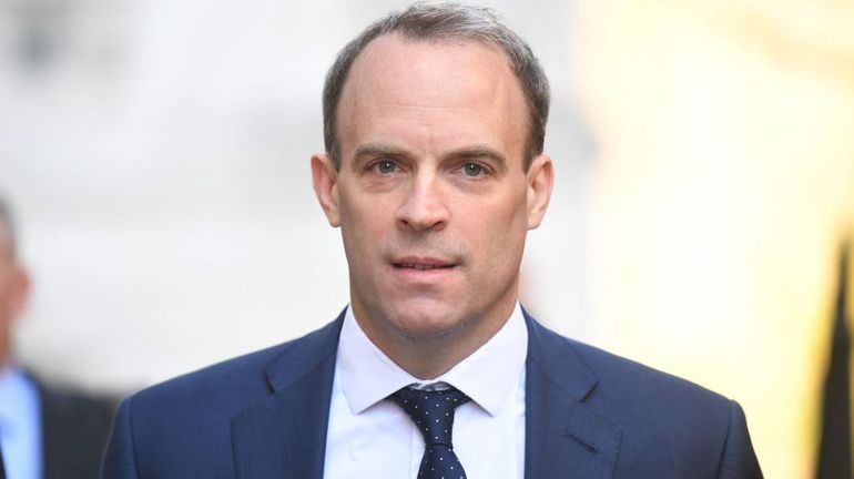 Qui est Dominic Raab, le chef de la diplomatie chargé de remplacer Boris Johnson ?