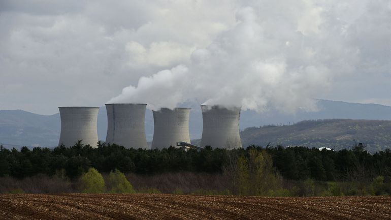 La durée de vie des plus vieux réacteurs nucléaires français prolongée de 40 à 50 ans