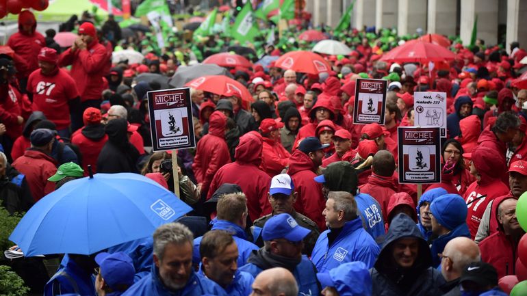 Vous n'arrivez pas à joindre votre syndicat ? "Normal", on vous explique