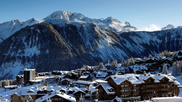Un skieur retrouvé mort enseveli sous la neige à Courchevel