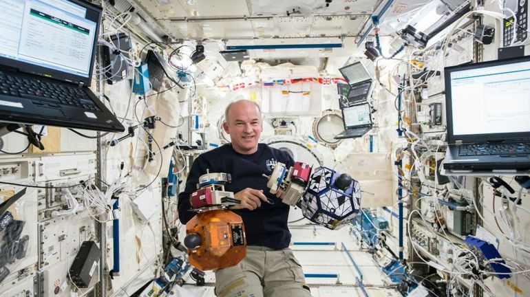 Le "papy astronaute" Williams bat le record américain du temps dans l'espace