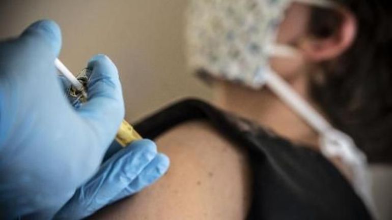 Coronavirus : pas d'effet secondaire grave ou inattendu pour un vaccin allemand testé actuellement à Gand