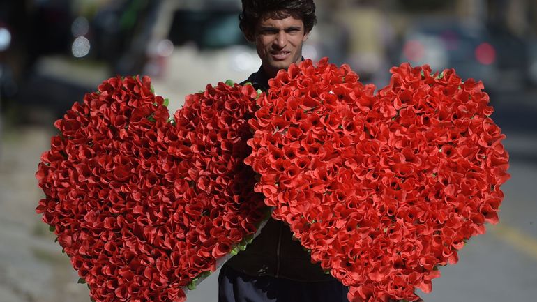 Au Pakistan interdit de célébrer les amoureux