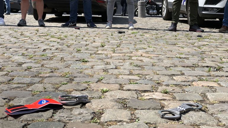 Actions symboliques de policiers en colère