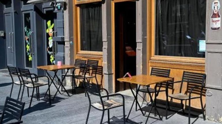Déconfinement à Bruxelles : le secteur Horeca réclame une compensation pour la fermeture anticipée des cafés