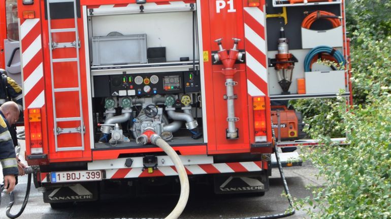 La surchauffe d'une batterie cause un incendie dans une maison à Evere