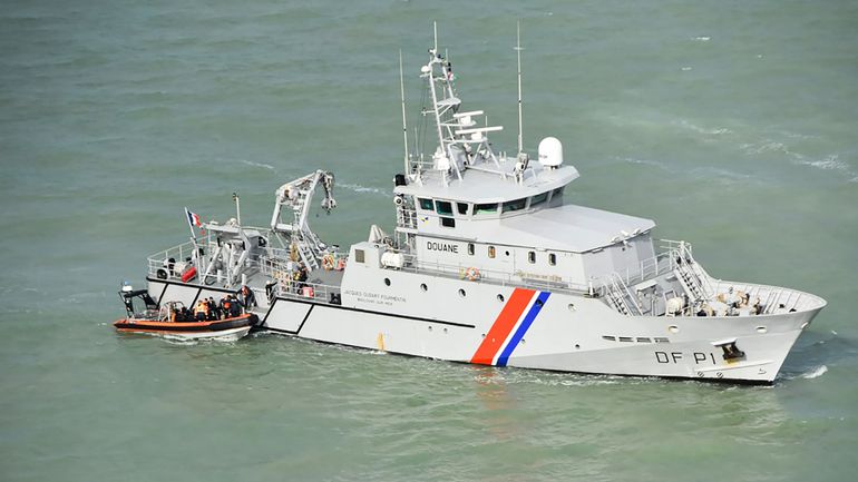 31 migrants, dont un nourrisson, secourus samedi dans la Manche