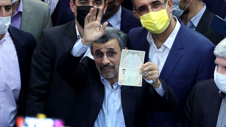 Iran : l'ancien président Ahmadinejad officiellement candidat à la prochaine élection présidentielle