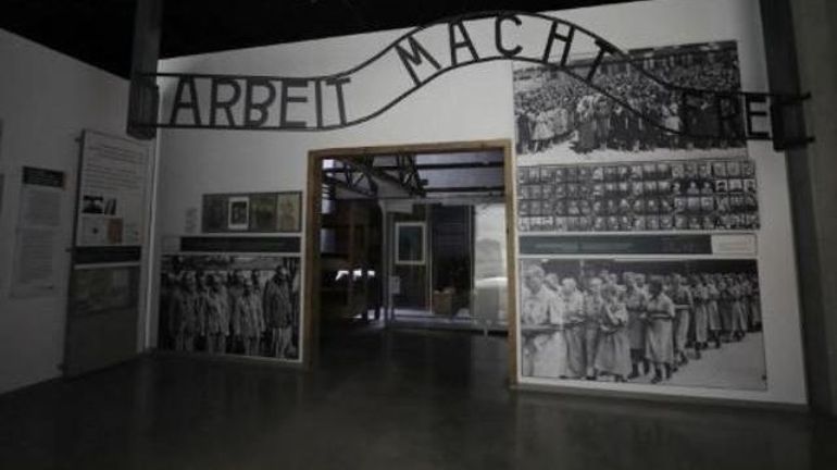 De nouveaux objets ayant appartenu à des prisonniers découverts à Auschwitz