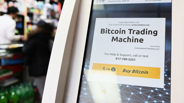 Le bitcoin a dépassé le seuil des 50.000 dollars pour la première fois