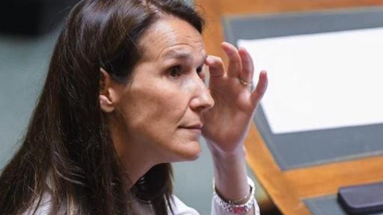Deux visites à l'hôpital plus sereines pour la Première ministre