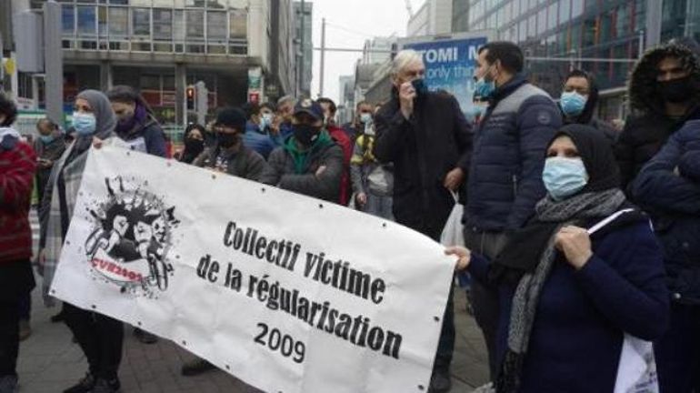 Manifestation de sans-papiers devant le siège du gouvernement fédéral à Bruxelles