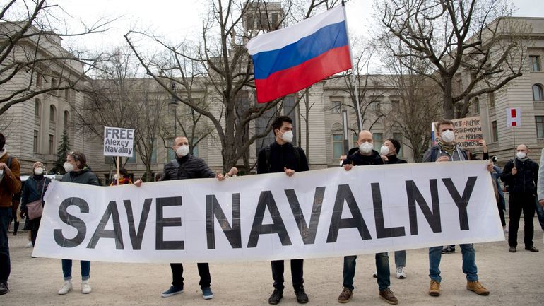 Après 3 semaines, l'opposant russe Alexeï Navalny annonce la fin de sa grève de la faim