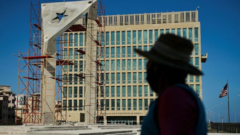 A Cuba, un gigantesque drapeau en béton défie l'ambassade américaine