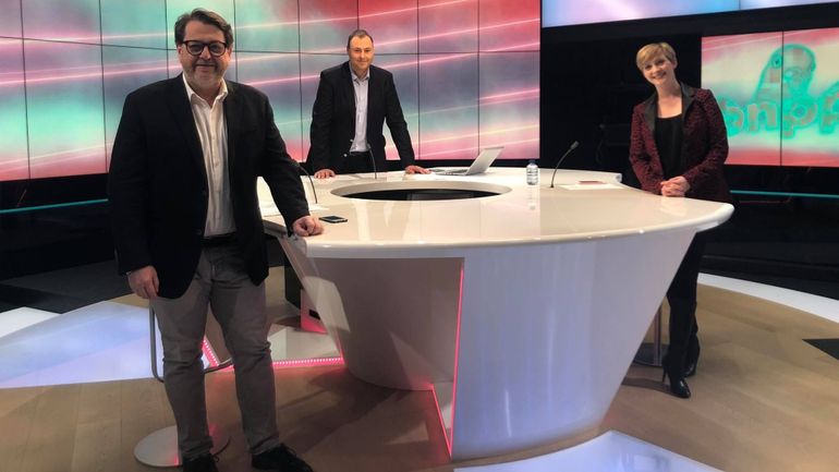 Commentez en direct l'émission 