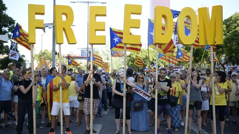 Des milliers de manifestants à Barcelone pour la libération des indépendantistes