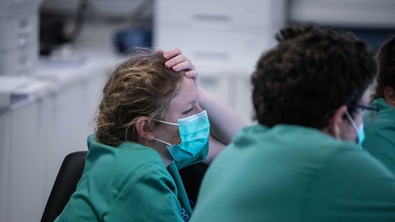 Coronavirus : cas confirmés vs cas suspects, la Belgique comptabilise les décès le plus largement possible