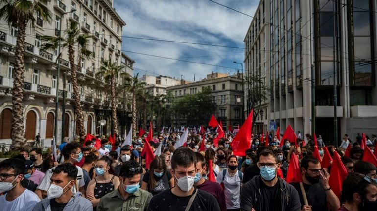Grèce : des milliers de manifestants dans la rue contre un projet de réforme du travail