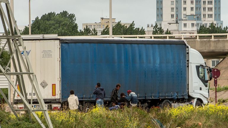 La police turque arrête un camion transportant 114 personnes transmigrantes