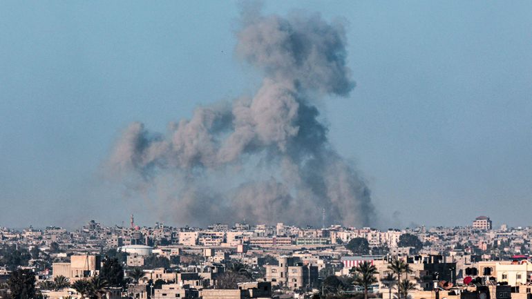 Guerre Au Proche Orient Au Moins Morts Dans Une Frappe Isra Lienne