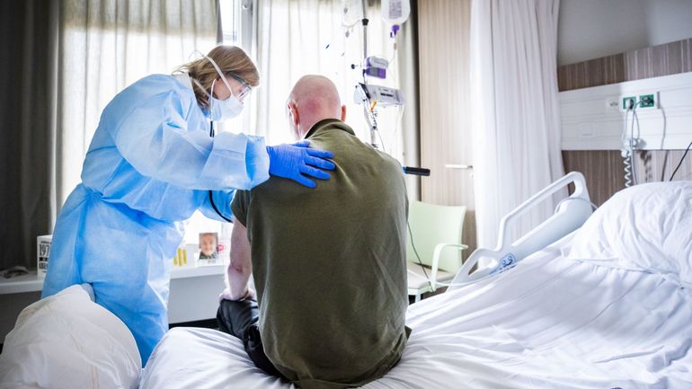 Coronavirus aux Pays-Bas : des dizaines d'hôpitaux ne parviennent plus à fournir les soins critiques mais non-urgents