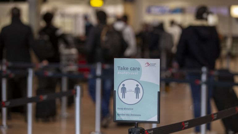 Coronavirus en Belgique : vers une interdiction des voyages non essentiels à l'étranger ?